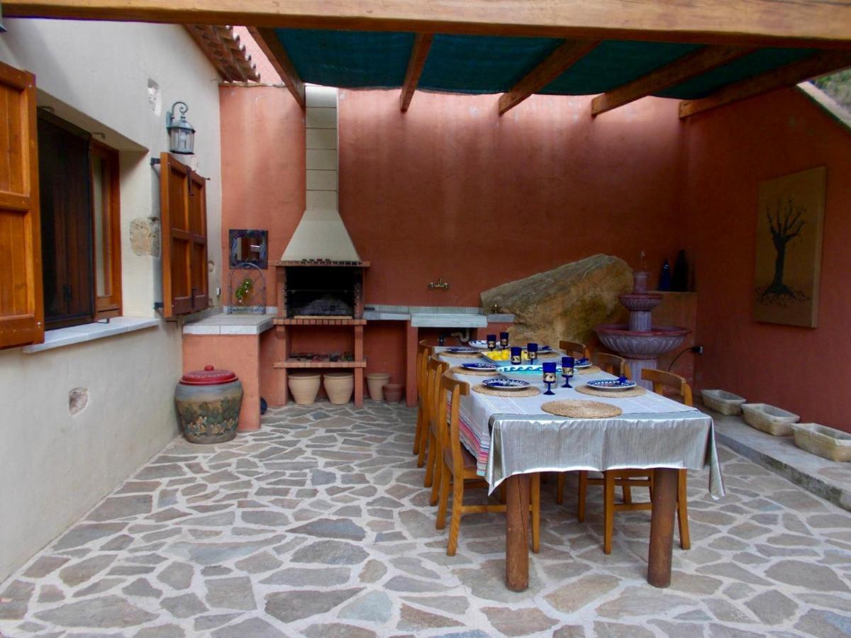 Apartment In Country House With Views And Pool Vespella de Gaia Exterior photo